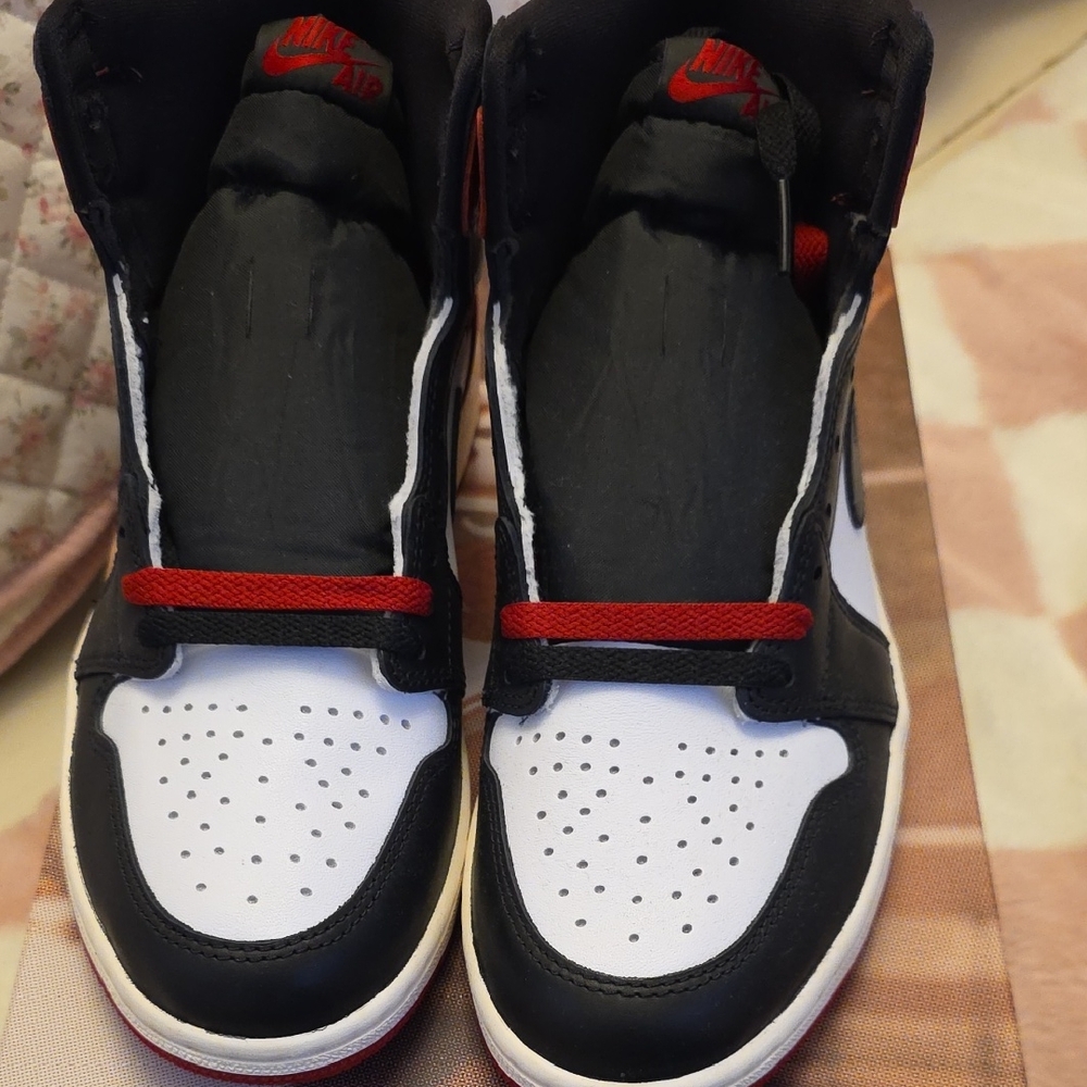 Men's Air Jordan Retro 1 High OG Casual Shoes 8.5 MEN